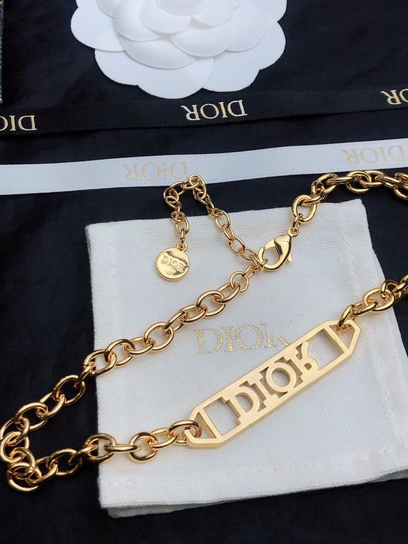 chr1st1an D10r necklaces